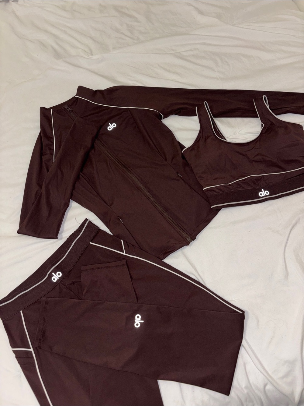 ALO Yoga Dark Brown Three-Piece Active Set